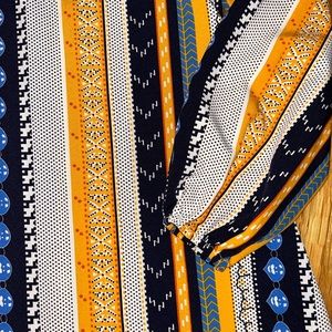 Patterned dress. Size S.